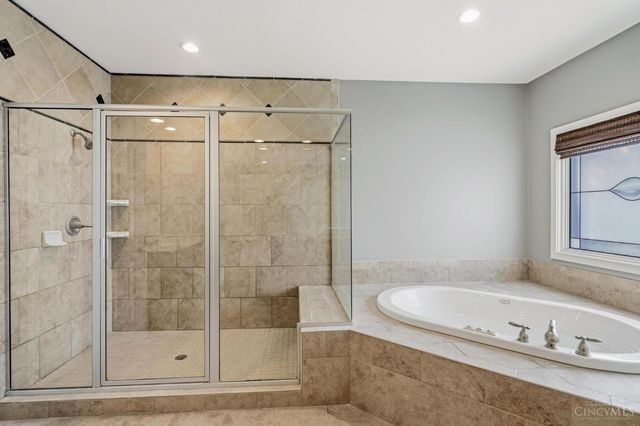 4065 Village Ridge Drive, Deerfield Twp., OH 45040