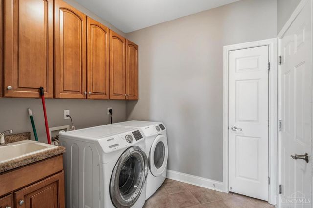 4065 Village Ridge Drive, Deerfield Twp., OH 45040