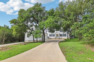 1817 Mesquite ST, San Marcos, TX 78666
