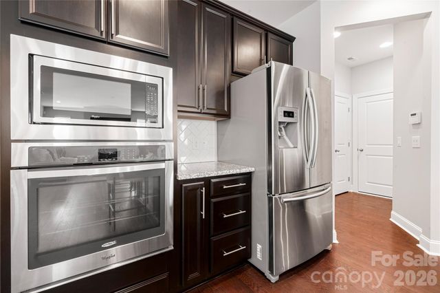 15504 Oleander Drive, Charlotte, NC 28278