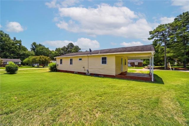 13408 Martha CIR, Smithfield, VA 23430