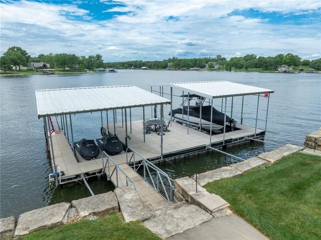 1038 Lake Viking Terrace, Altamont, MO 64620