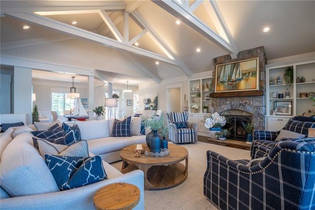 1038 Lake Viking Terrace, Altamont, MO 64620