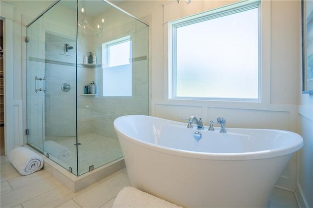 1038 Lake Viking Terrace, Altamont, MO 64620