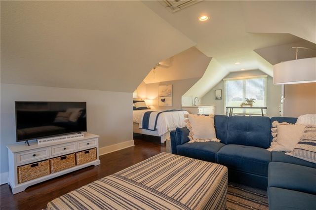 1038 Lake Viking Terrace, Altamont, MO 64620