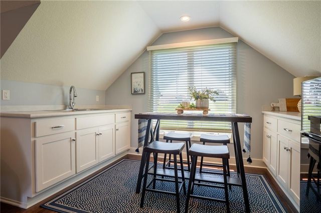 1038 Lake Viking Terrace, Altamont, MO 64620