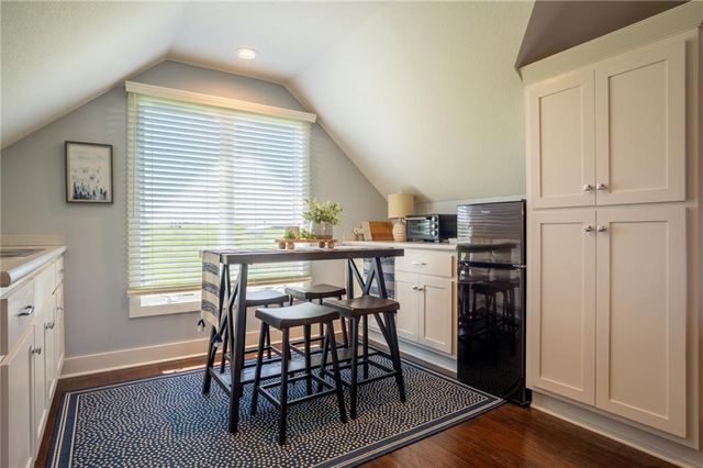 1038 Lake Viking Terrace, Altamont, MO 64620