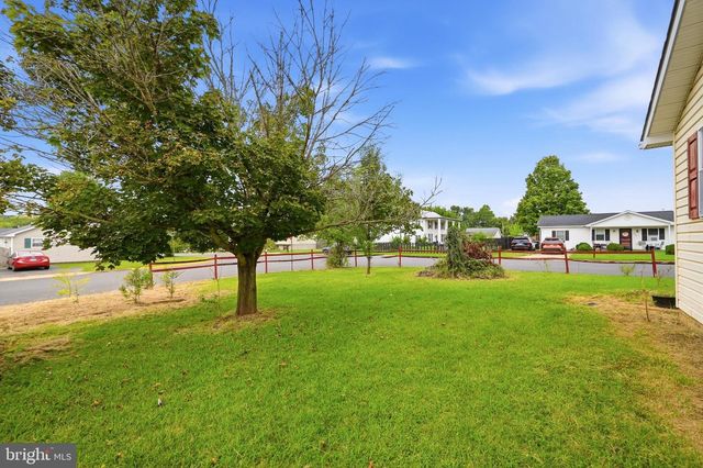 225 DUKE CIR, Strasburg, VA 22657