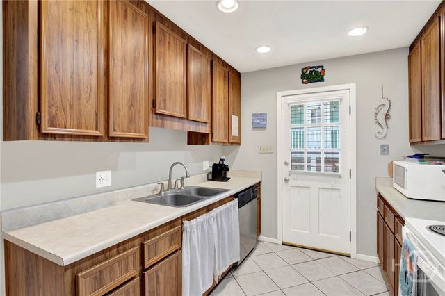 610 2nd Avenue, Tybee Island, GA 31328