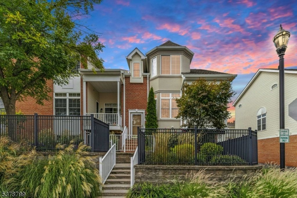 500 Maple Ct 500, Garwood Boro, NJ 07027