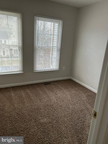 12434 ABBEY KNOLL CT, Woodbridge, VA 22192
