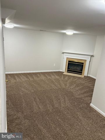 12434 ABBEY KNOLL CT, Woodbridge, VA 22192