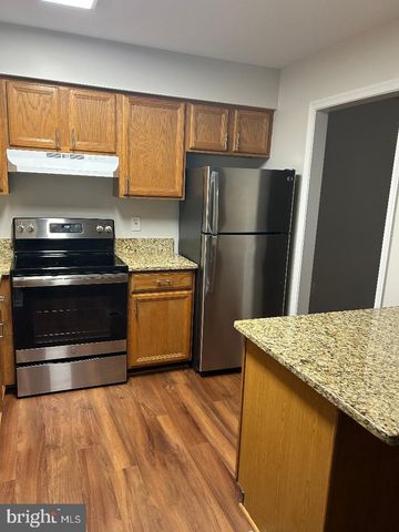 12434 ABBEY KNOLL CT, Woodbridge, VA 22192