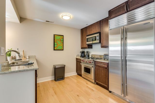 525 KEDZIE Avenue 402, Evanston, IL 60202