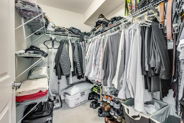 525 KEDZIE Avenue 402, Evanston, IL 60202