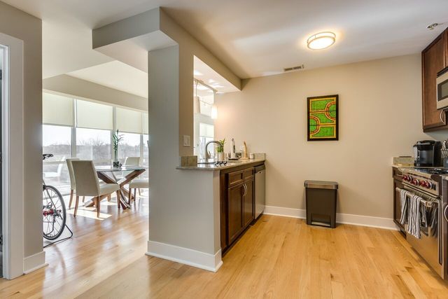 525 KEDZIE Avenue 402, Evanston, IL 60202