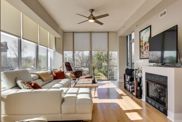 525 KEDZIE Avenue 402, Evanston, IL 60202