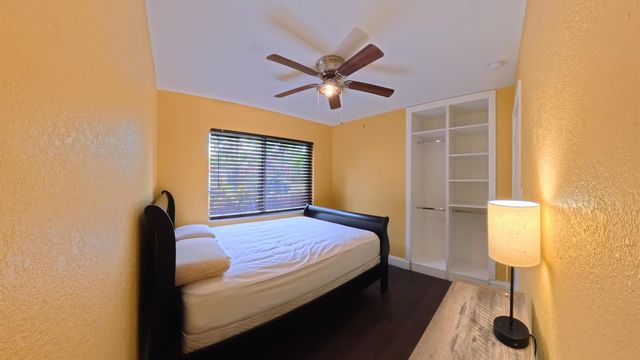 1719 15th Avenue N, Lake Worth Beach, FL 33460