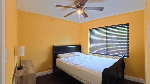 1719 15th Avenue N, Lake Worth Beach, FL 33460