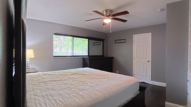 1719 15th Avenue N, Lake Worth Beach, FL 33460