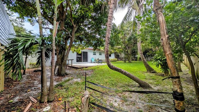 1719 15th Avenue N, Lake Worth Beach, FL 33460