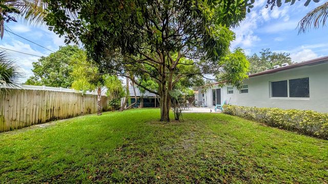 1719 15th Avenue N, Lake Worth Beach, FL 33460