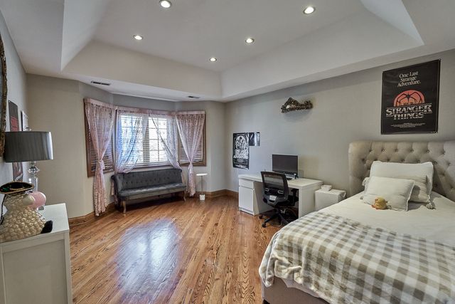 9508 Natoma Avenue, Oak Lawn, IL 60453