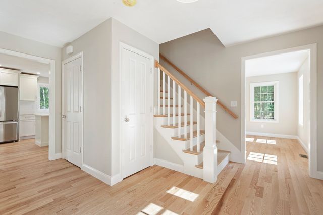 43 Martin Rd, Douglas, MA 01516