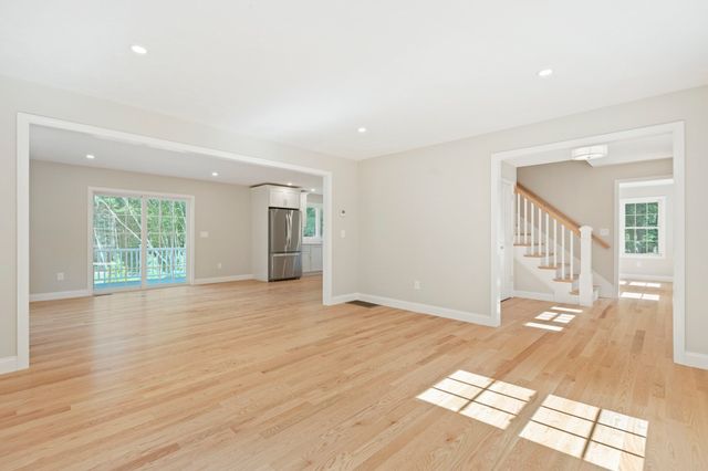 43 Martin Rd, Douglas, MA 01516