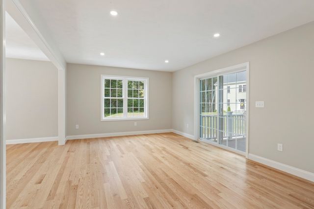 43 Martin Rd, Douglas, MA 01516