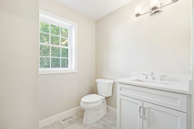 43 Martin Rd, Douglas, MA 01516