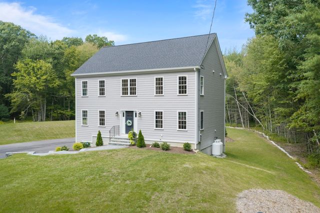 43 Martin Rd, Douglas, MA 01516