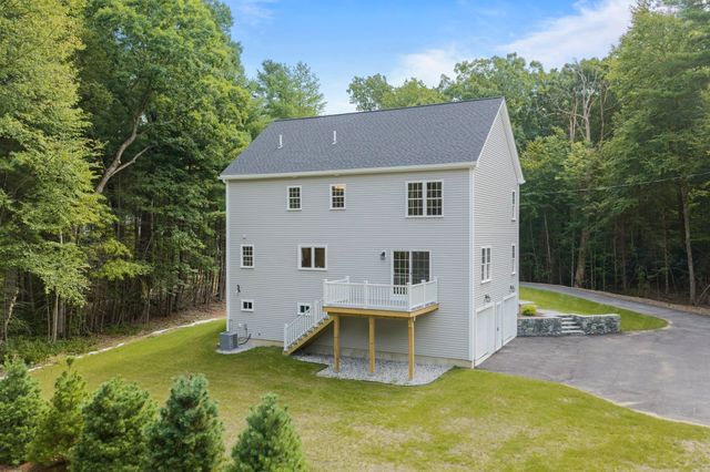 43 Martin Rd, Douglas, MA 01516