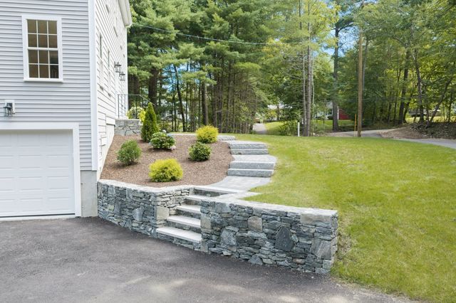 43 Martin Rd, Douglas, MA 01516