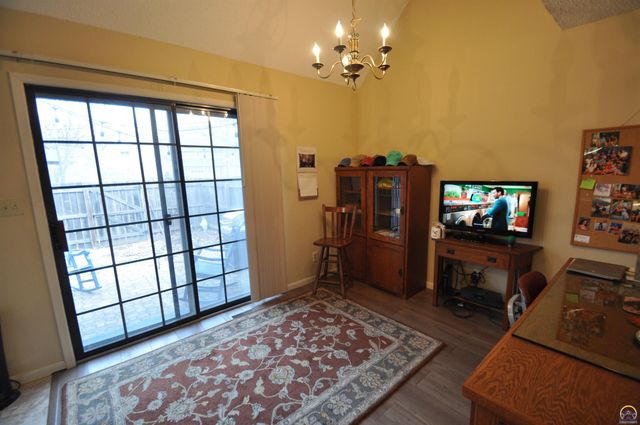 2923 SW Foxcroft 3 CT, Topeka, KS 66614