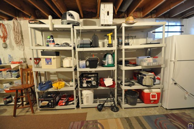 2923 SW Foxcroft 3 CT, Topeka, KS 66614