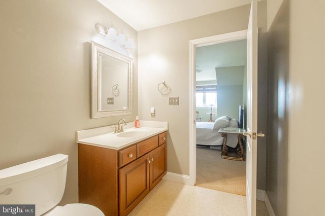 1044 ARIS PEAR WAY, Downingtown, PA 19335