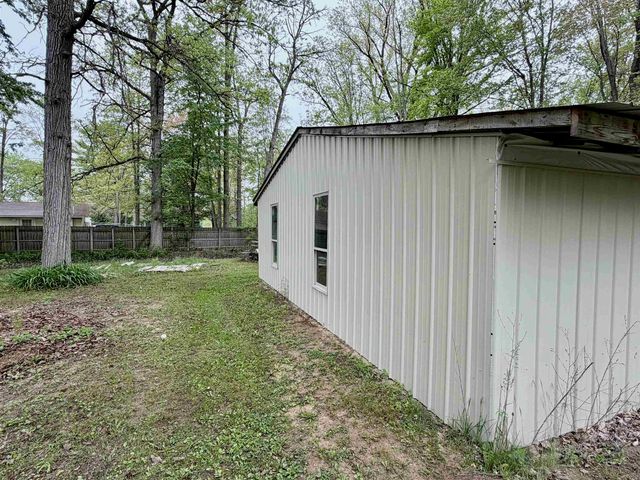 3960 Mccullum Road, Beaverton, MI 48612
