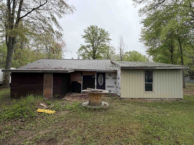 3960 Mccullum Road, Beaverton, MI 48612