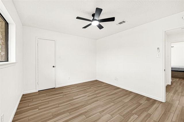 5007 Colmesneil Street, Pearland, TX 77584