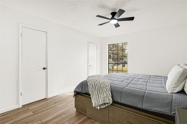 5007 Colmesneil Street, Pearland, TX 77584