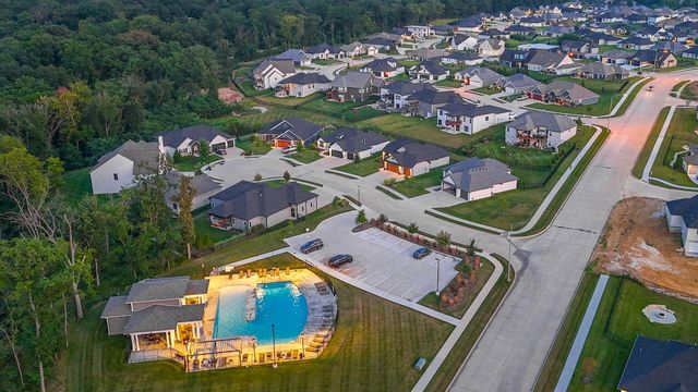 4904 LONGBOW DR, Columbia, MO 65201