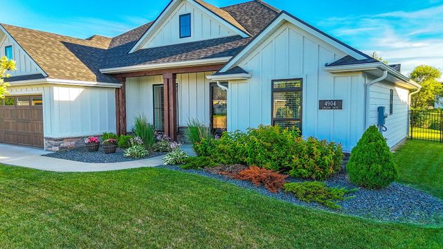 4904 LONGBOW DR, Columbia, MO 65201