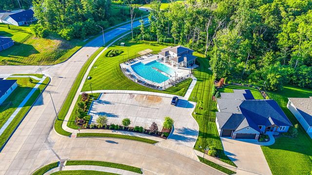 4904 LONGBOW DR, Columbia, MO 65201