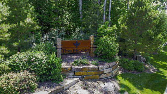 4904 LONGBOW DR, Columbia, MO 65201