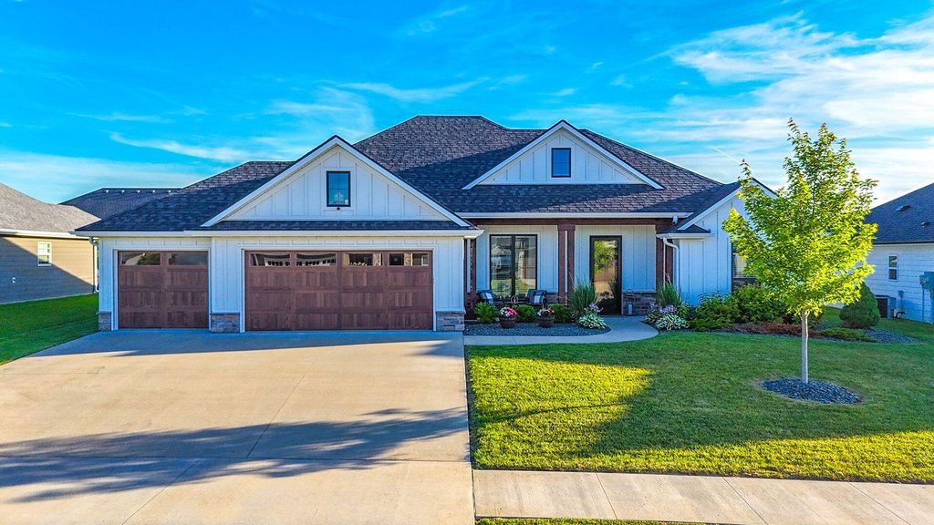 4904 LONGBOW DR, Columbia, MO 65201