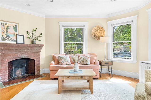 186 Pleasant Street 1, Arlington, MA 02476