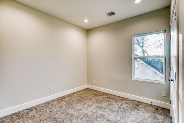 833 Dorchester Street B, Houston, TX 77022