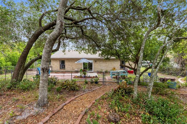 1098 LAMPLIGHTER AVENUE, Deltona, FL 32725
