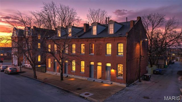 2608 S 11th Street, St Louis, MO 63118